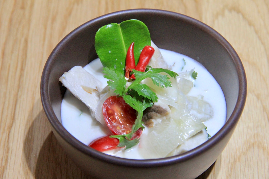 大山とりのトムカーガイ（ココナツミルクのスープ）３パック